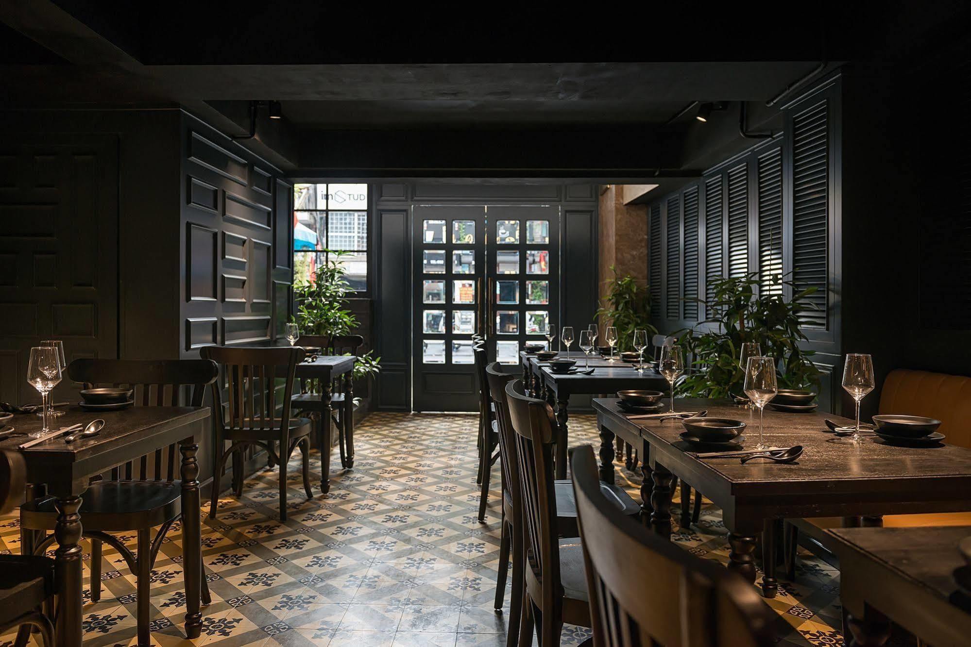 Hotel E Luxury & Restaurant Hanoï